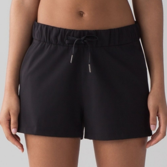 lululemon athletica Pants - Lululemon On The Fly Short